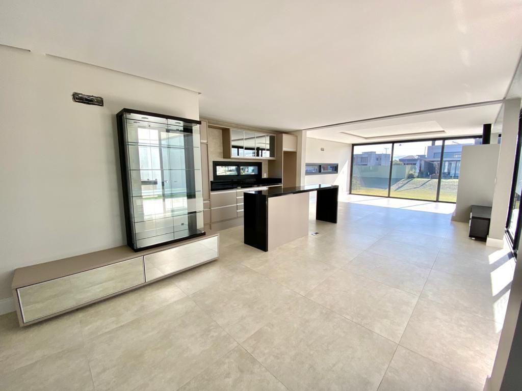 Casa em condomínio 4 dormitórios à venda no bairro Santa Luzia em Capão Da Canoa - imovel 60286